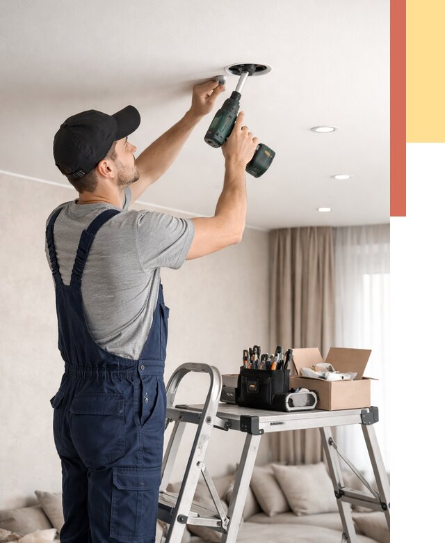 Установка и монтаж точечных светильников в натяжной потолок в Канске от 1967 руб. | ОТДЕЛОЧНИК-Кнс