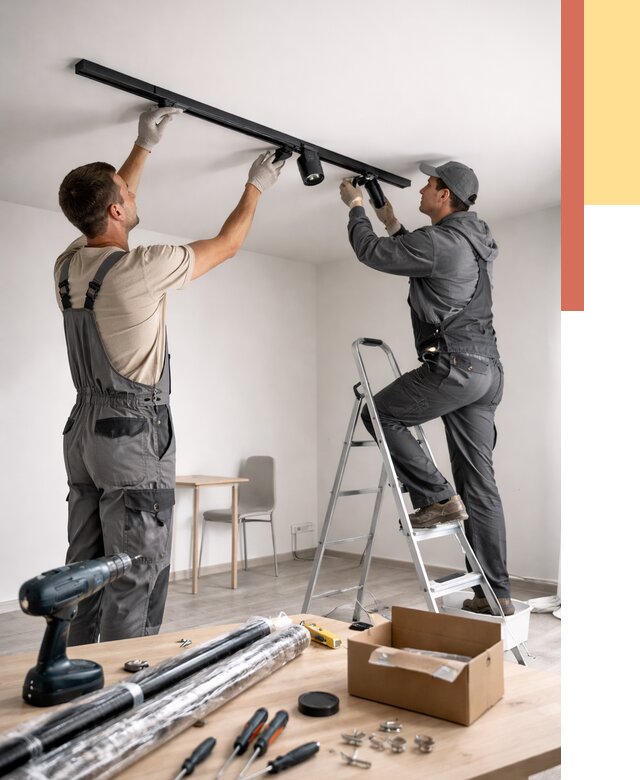 Установка трековых светильников в натяжной потолок в Канске от 4590 руб. | ОТДЕЛОЧНИК-Кнс